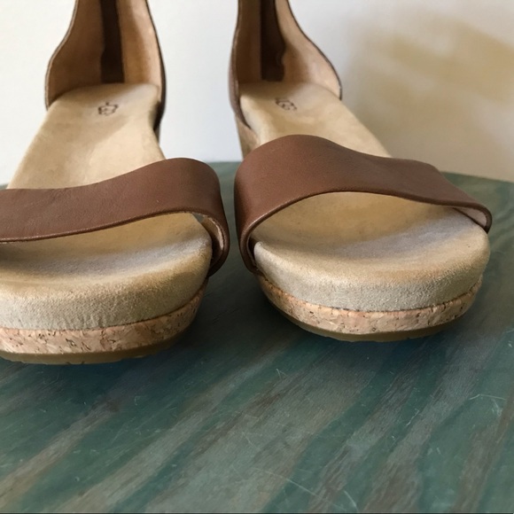 Ugg Womens Zoe II Ankle Strap Sandal Brown woman’s size 9.5 NEW without box - Picture 7 of 12